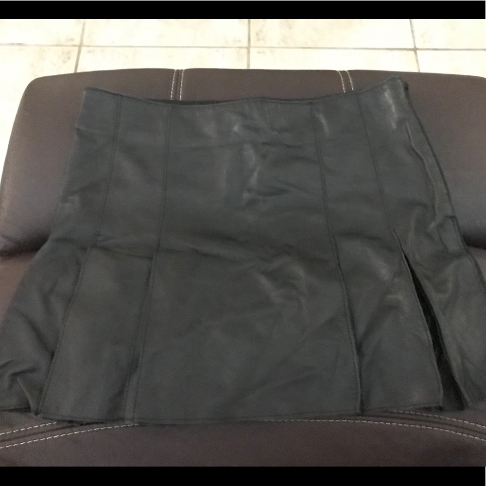 Black mini skirt.